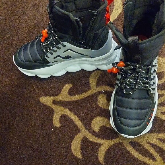 Versace Chain Reactions - Picture 2 of 6